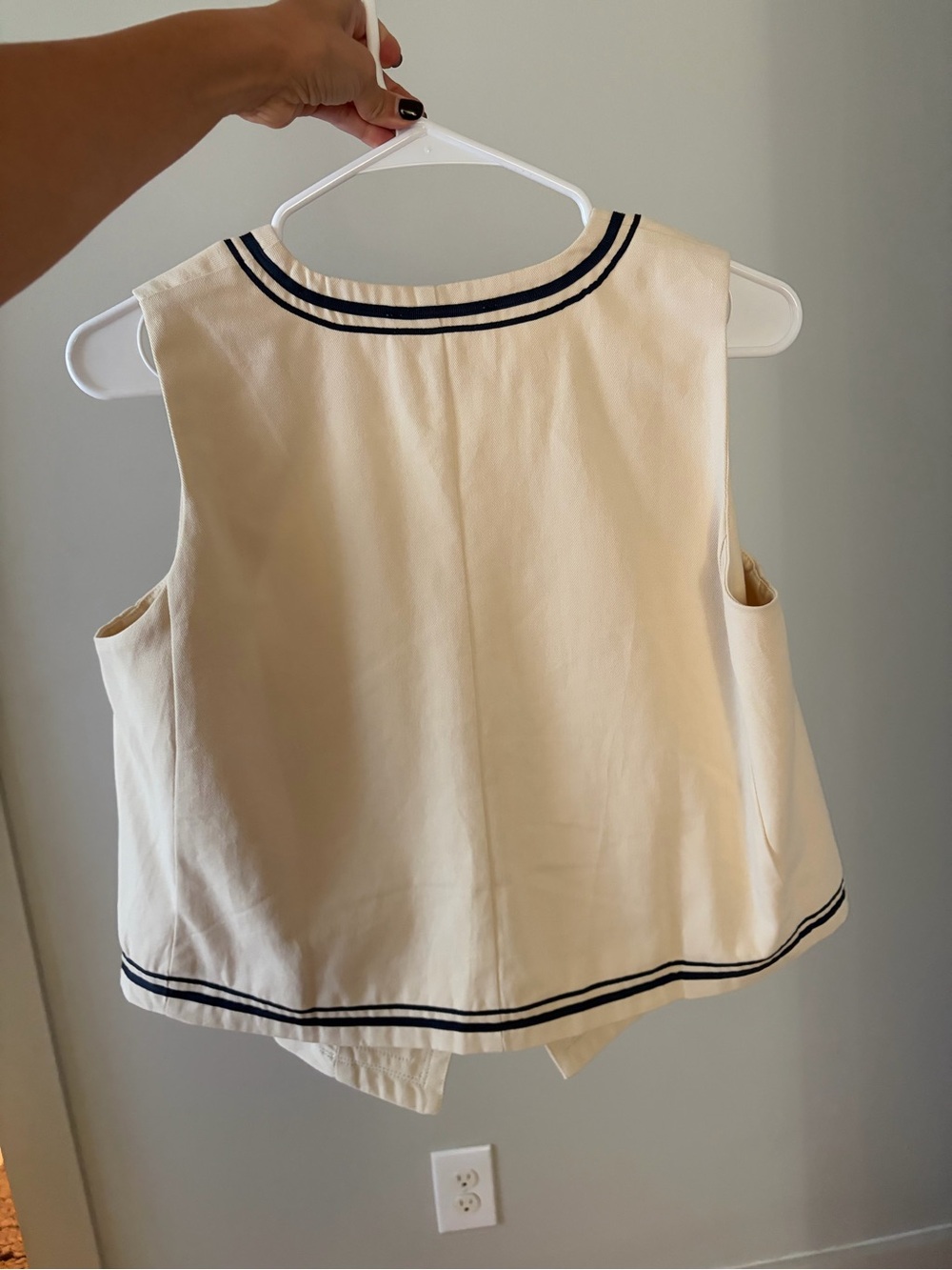 Tuckernuck Pomander Place Stone Twill Lilah Vest - Picture 2 of 2